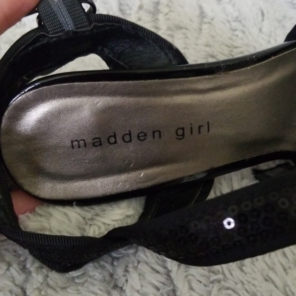 Black sequin heels - Picture 3 of 5